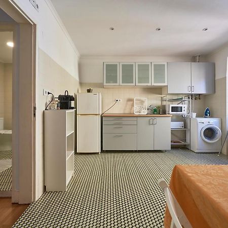 Aesthetic Riverview Apartment In Historical Lisbon Bagian luar foto