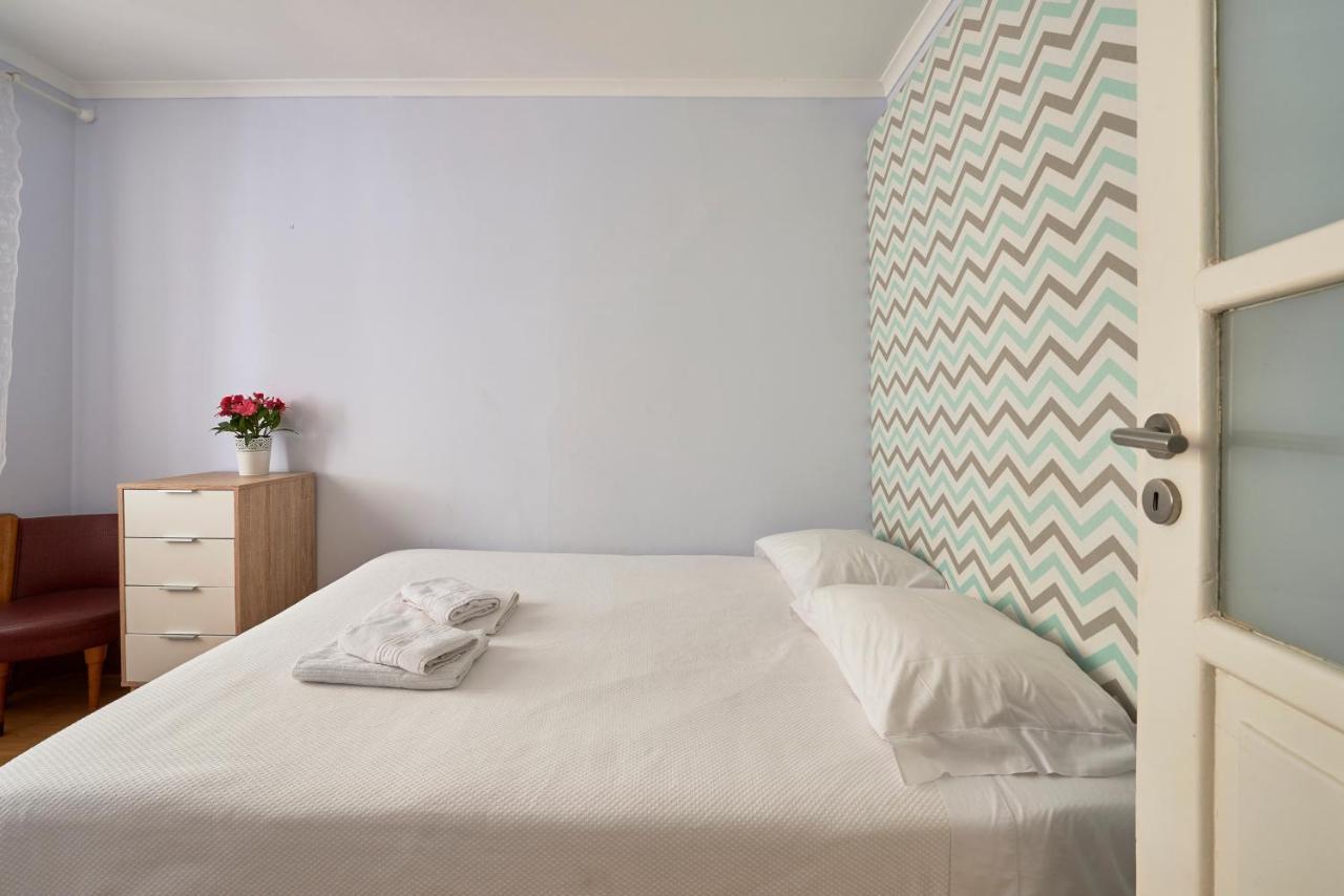 Aesthetic Riverview Apartment In Historical Lisbon Bagian luar foto